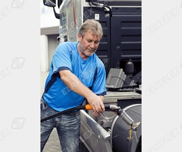 Truck refuelling with LPG (L.P. Gas, Autogas)